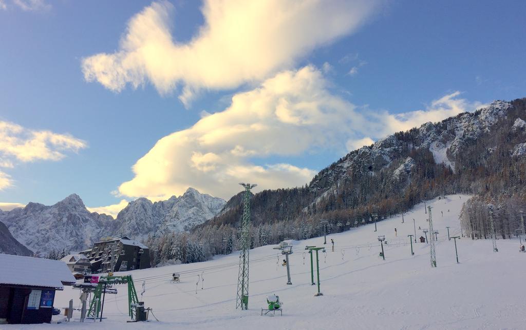 Apartmaji In Sobe Tina Kranjska Gora Exterior photo