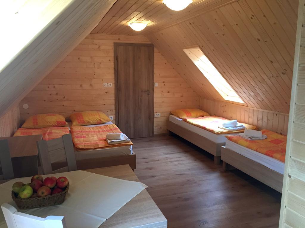 Apartmaji In Sobe Tina Kranjska Gora Exterior photo