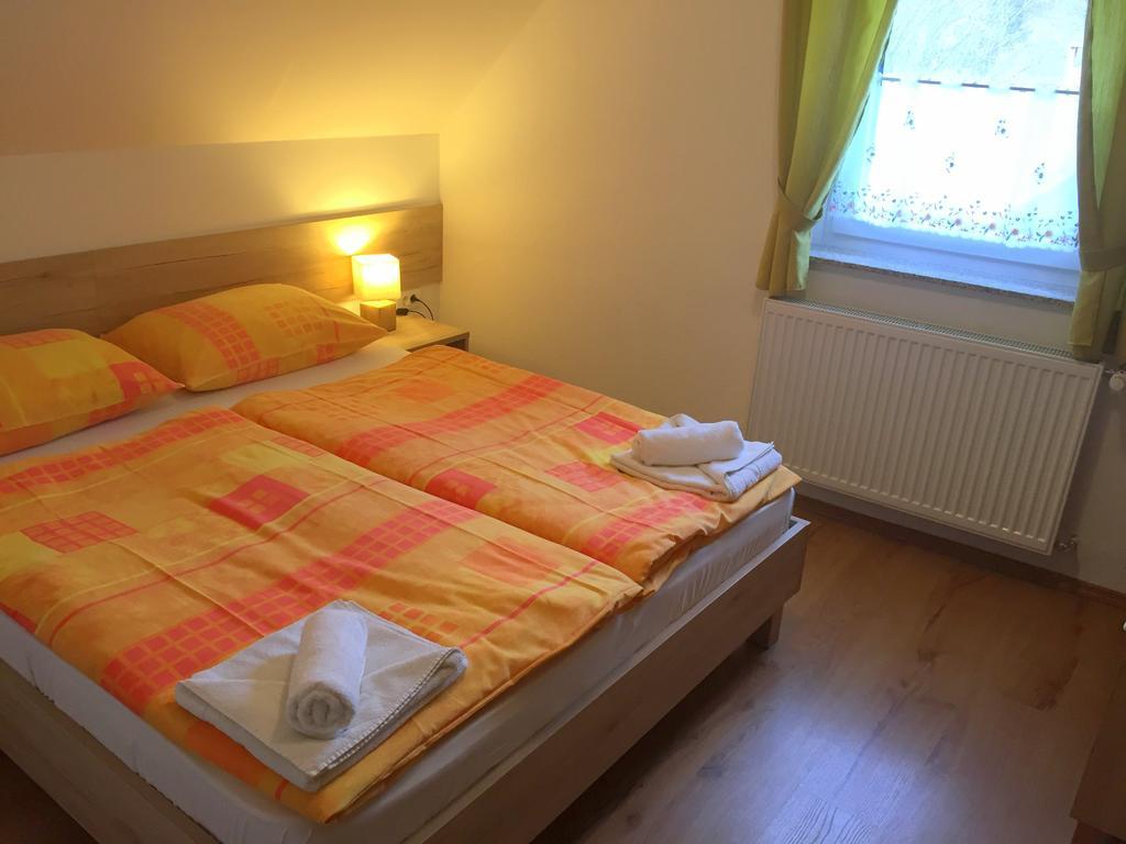 Apartmaji In Sobe Tina Kranjska Gora Exterior photo